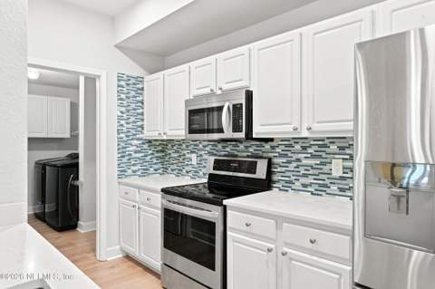 10075 Gate Parkway #103, Jacksonville FL - photo 11 of 35