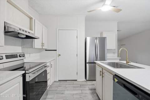 2910 Marshbank Road, Jacksonville FL - photo 14 of 36
