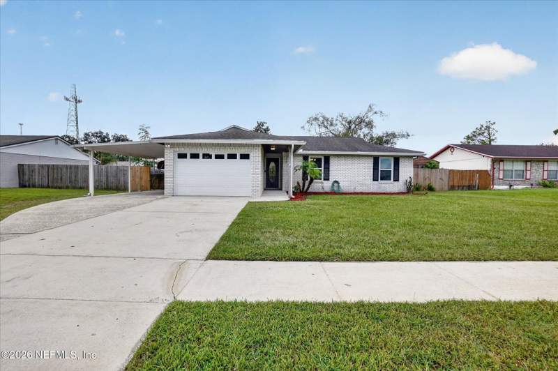 3 bedroom Single Family Residence at 1683 Patricia Lane, Grove Park, Orange Park — photo 2