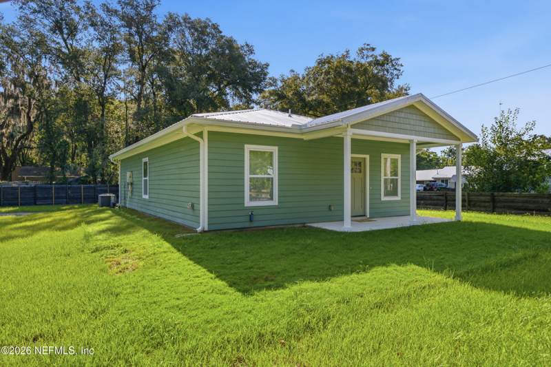 3 bedroom Single Family Residence at 3325 S Palm Avenue, Palatka, Palatka — photo 5
