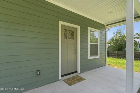 3325 S Palm Avenue, Palatka FL - photo 7 of 40