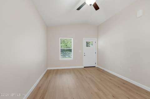 3325 S Palm Avenue, Palatka FL - photo 13 of 40