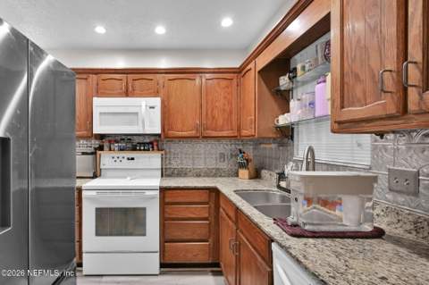904 Kettering Way, Orange Park FL - photo 10 of 28