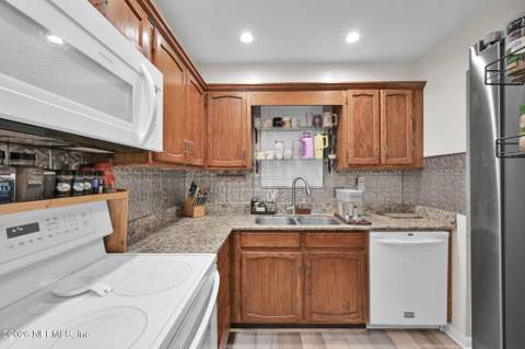904 Kettering Way, Orange Park FL - photo 11 of 28