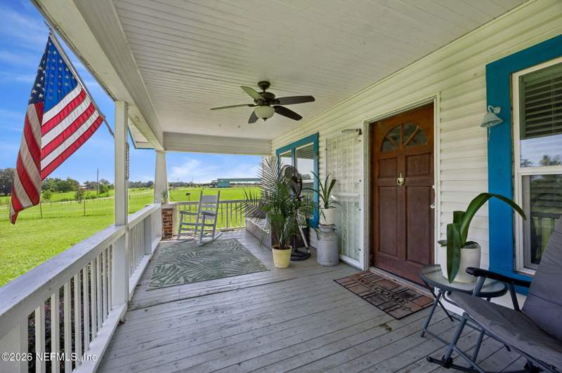14 bedroom Ranch at 10050 Harvest Lane, Glen St Mary, Glen St. Mary — photo 4