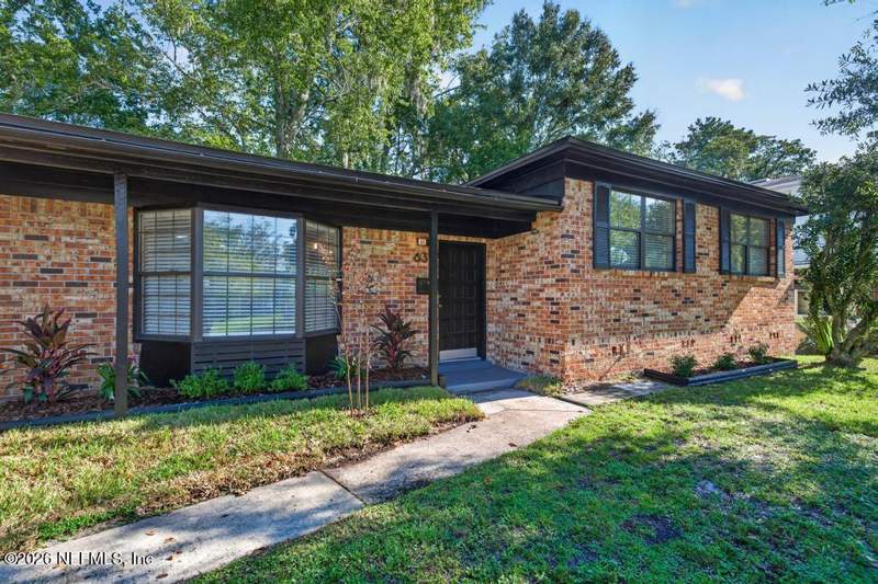 3 bedroom Single Family Residence at 6317 Harlow Boulevard, Cedar Hills Estates, Jacksonville — photo 4