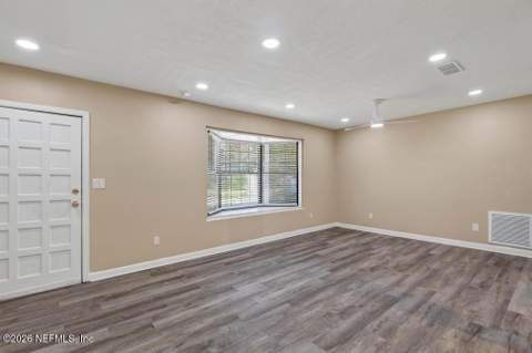 6317 Harlow Boulevard, Jacksonville FL - photo 8 of 42