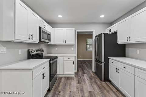 6317 Harlow Boulevard, Jacksonville FL - photo 14 of 42