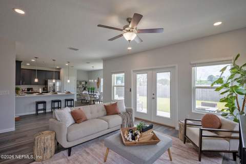 1308 Jewelstone Lane, Jacksonville FL - photo 8 of 47