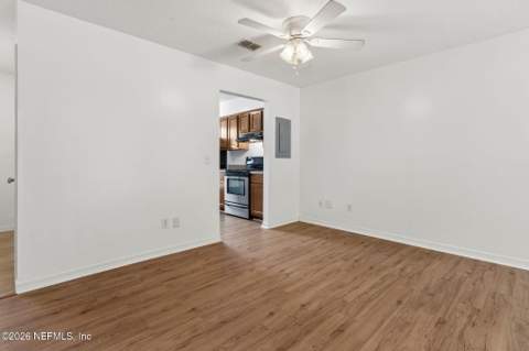 6026 Du-Clay Road, Jacksonville FL - photo 13 of 32