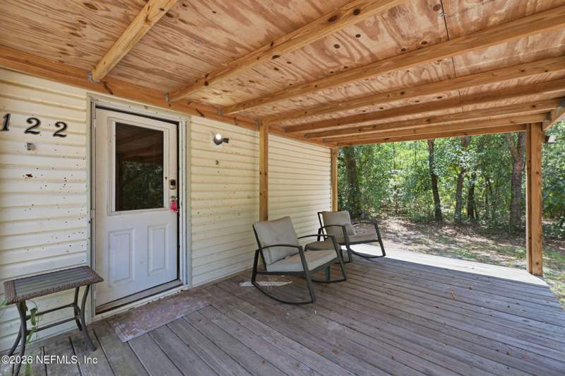 2 bedroom Manufactured Home at 122 Poplar Drive, Metes & Bounds, Interlachen — photo 2