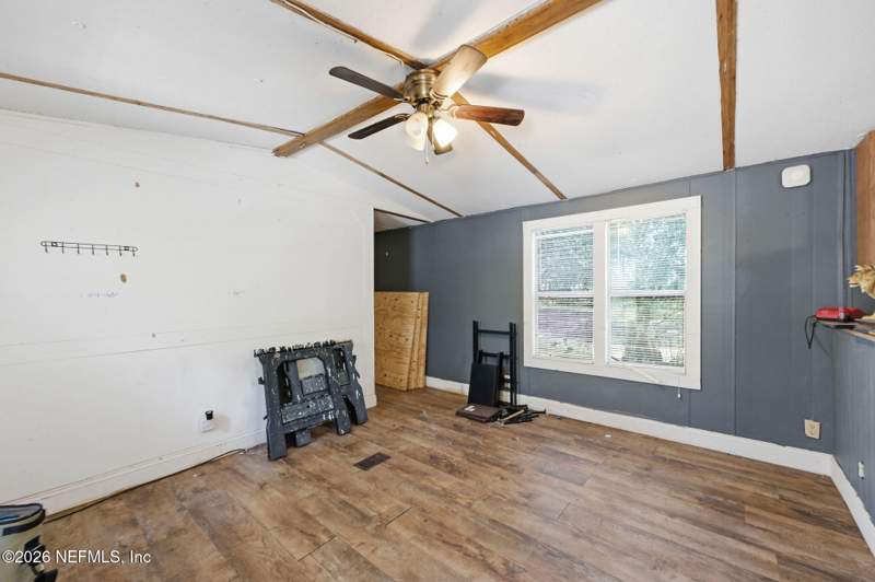 2 bedroom Manufactured Home at 122 Poplar Drive, Metes & Bounds, Interlachen — photo 5