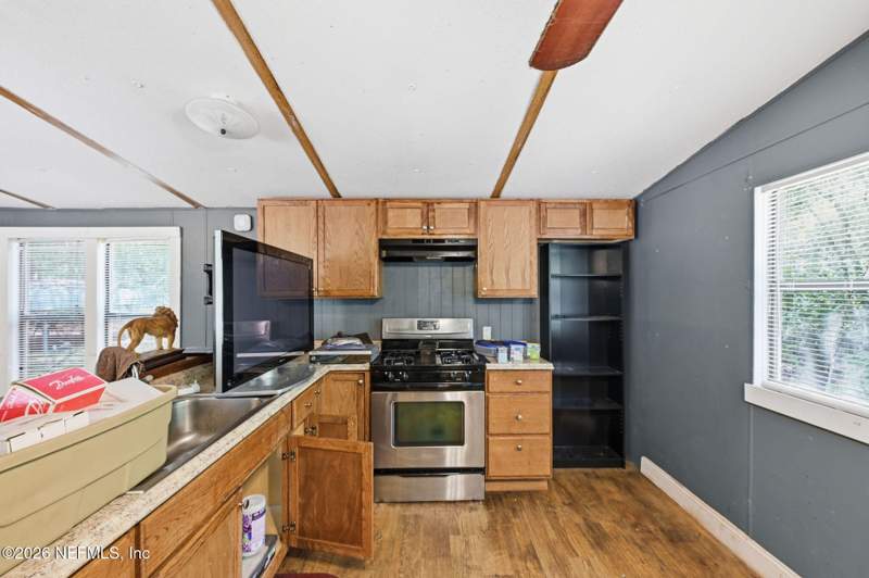 2 bedroom Manufactured Home at 122 Poplar Drive, Metes & Bounds, Interlachen — photo 3