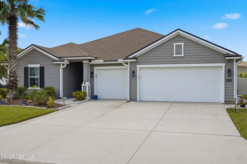4 bedroom Single Family Residence at 15638 Chir Pine Drive, Pine Lakes, Jacksonville — photo 3