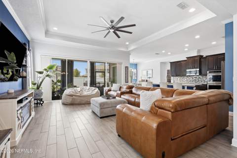 15638 Chir Pine Drive, Jacksonville FL - photo 7 of 52