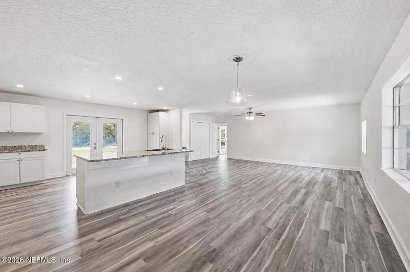 4 bedroom Single Family Residence at 201 Comer Road, Metes & Bounds, Palatka — photo 4