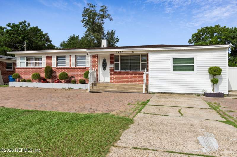 3 bedroom Single Family Residence at 2426 Ligustrum Road, Arlington Hills, Jacksonville — photo 4