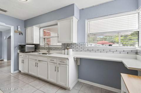2426 Ligustrum Road, Jacksonville FL - photo 18 of 43