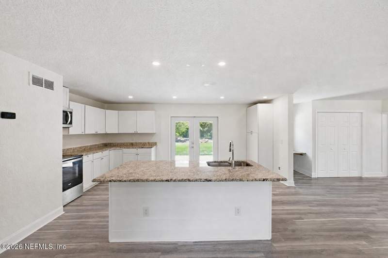 4 bedroom Single Family Residence at 201 Comer Road, Metes & Bounds, Palatka — photo 3