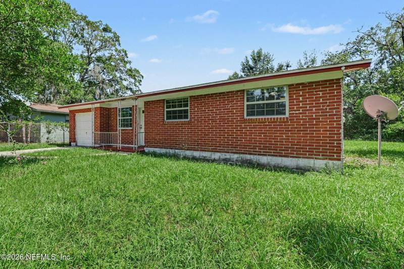 3 bedroom Single Family Residence at 5568 Gilchrist Road, Carver Manor, Jacksonville — photo 3