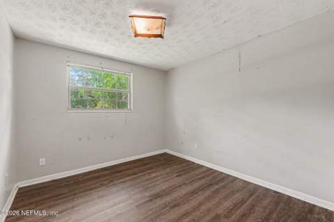 5568 Gilchrist Road, Jacksonville FL - photo 12 of 27
