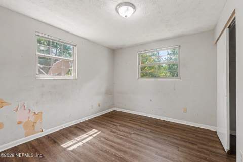 5568 Gilchrist Road, Jacksonville FL - photo 14 of 27