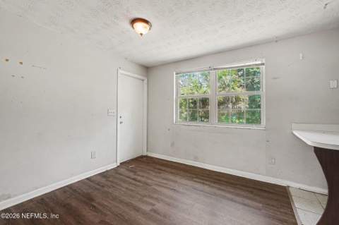 5568 Gilchrist Road, Jacksonville FL - photo 18 of 27