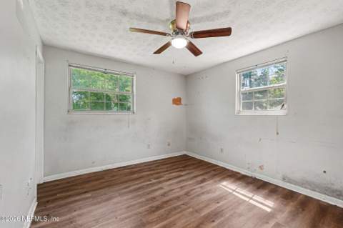 5568 Gilchrist Road, Jacksonville FL - photo 19 of 27