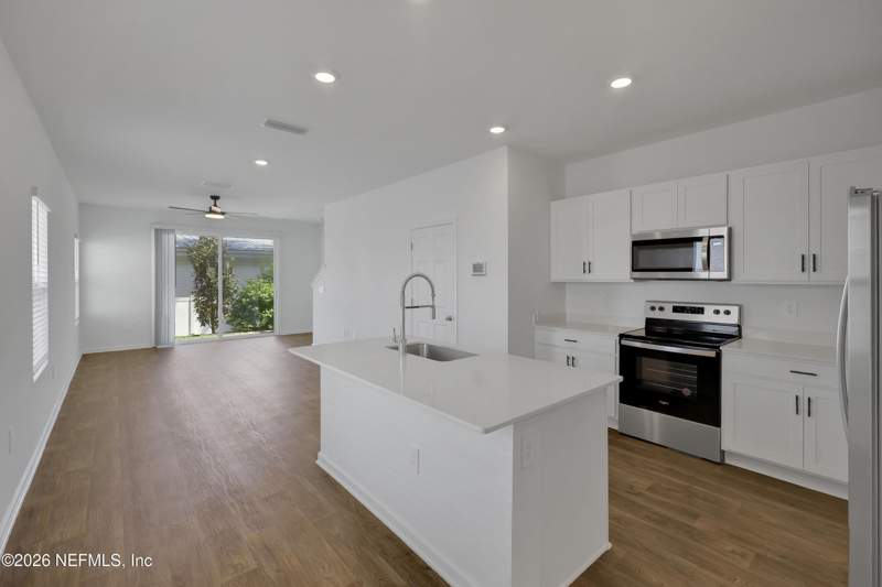 3 bedroom Townhouse at 12743 Barrack Lane, Avalon Place Townhomes, Jacksonville — photo 2