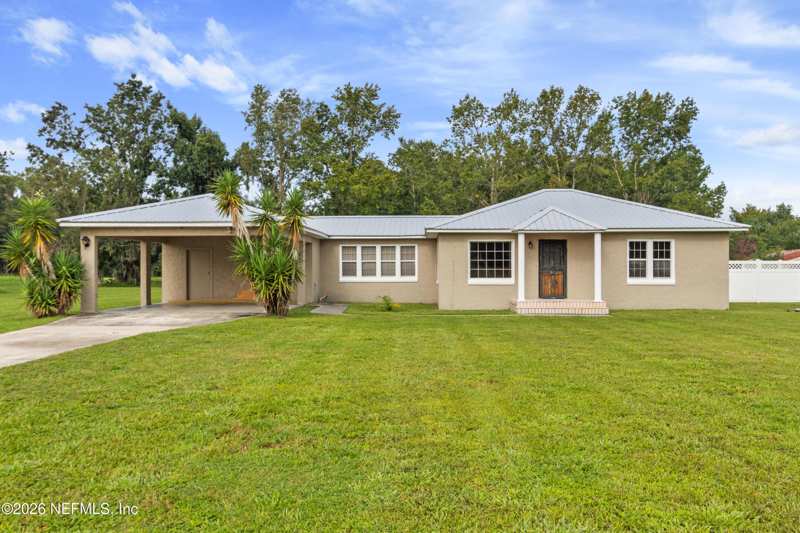 3 bedroom Single Family Residence at 309 E River Road, Metes & Bounds, East Palatka — photo 1