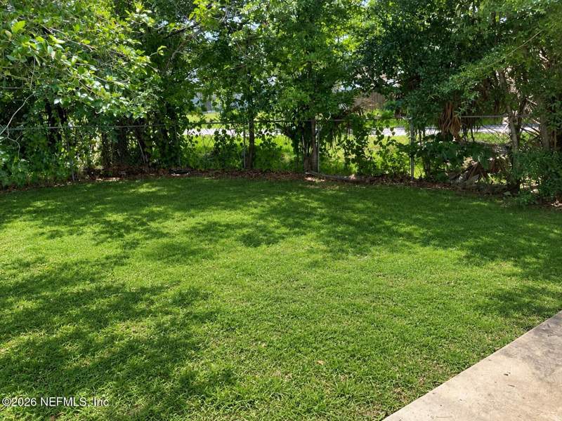 2 bedroom Single Family Residence at 2108 Mt Herman Street, Hendersonville, Jacksonville — photo 3