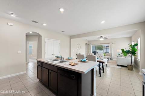 5646 Kellar Circle, Jacksonville FL - photo 11 of 30