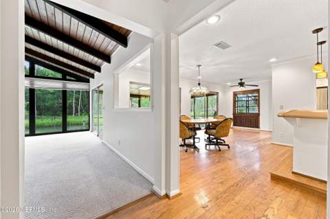 248 Johnston Avenue, Jacksonville FL - photo 9 of 35