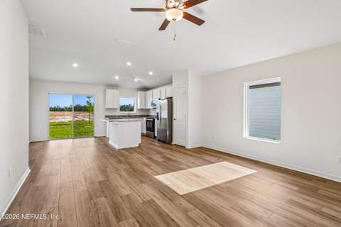 15899 Delicate Arch Avenue, Jacksonville FL - photo 10 of 38