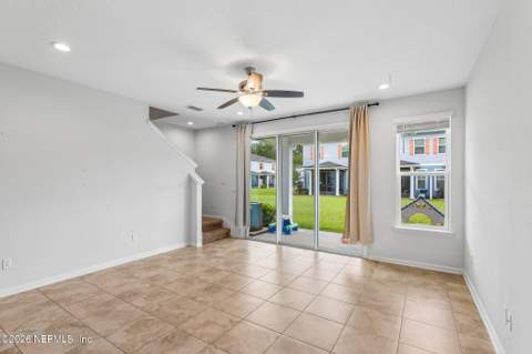 7158 Jareth Drive, Jacksonville FL - photo 8 of 36