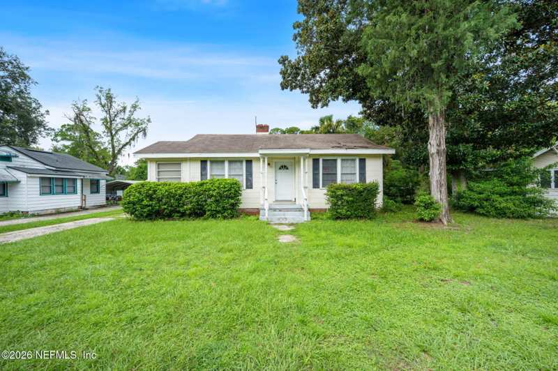 2 bedroom Single Family Residence at 8944 1st Avenue, Rio Vista, Jacksonville — photo 1