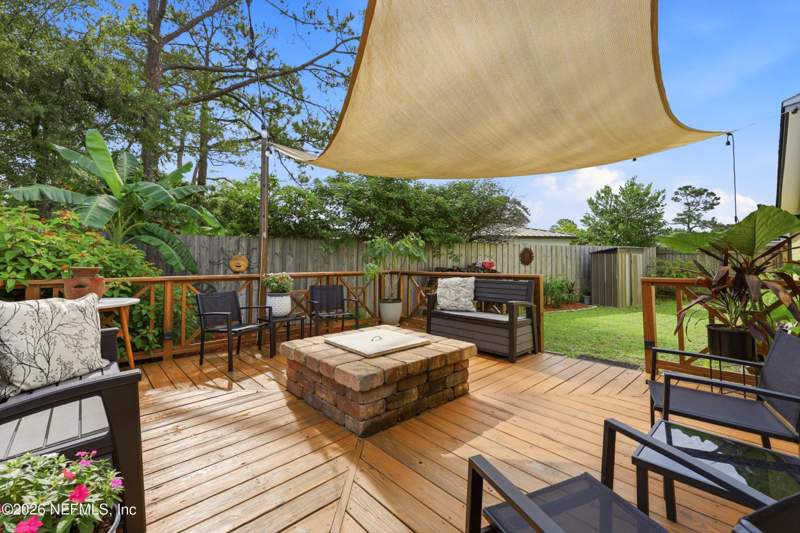 4 bedroom Single Family Residence at 593 Cruiser Lane, Sea Spray, Atlantic Beach — photo 4