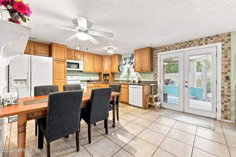 593 Cruiser Lane, Atlantic Beach FL - photo 10 of 40