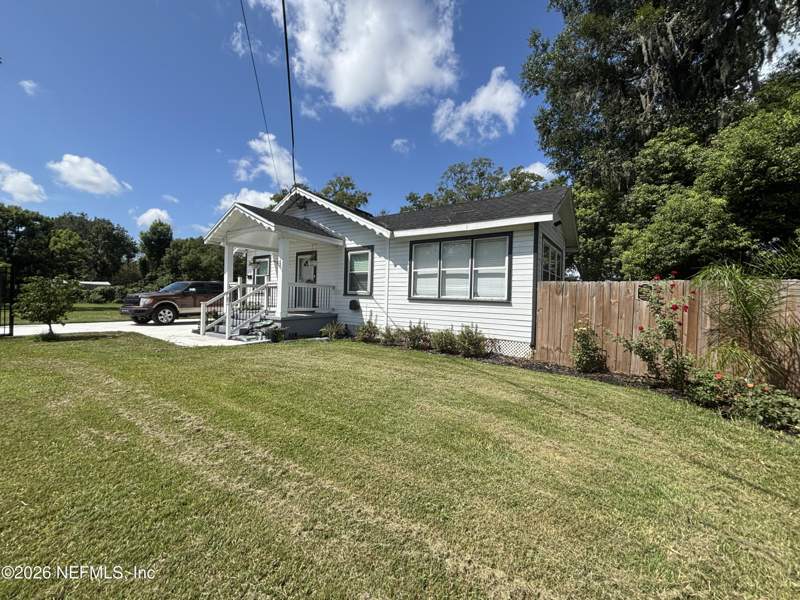 2 bedroom Single Family Residence at 830 W Palm Avenue, Harveys Addition, Jacksonville — photo 3
