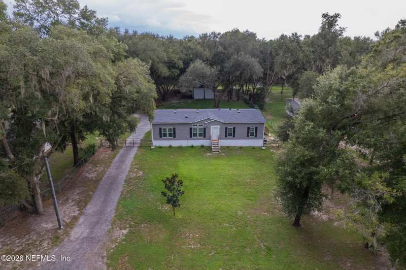 3 bedroom Mobile Home at 143 Little Orange Lake Drive, Metes & Bounds, Hawthorne — photo 1