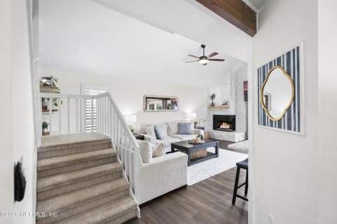 4715 Marsh Hammock Drive, Jacksonville FL - photo 9 of 44