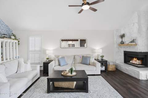 4715 Marsh Hammock Drive, Jacksonville FL - photo 13 of 44