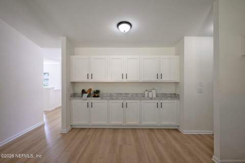 12411 Anarania Drive, Jacksonville FL - photo 13 of 36