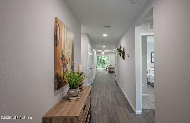 4 bedroom Single Family Residence at 831 Noah Road, John Broward Grant, Jacksonville — photo 2