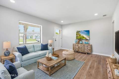 524 16th Avenue, Jacksonville Beach FL - photo 8 of 36