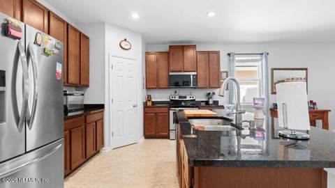 11768 Lake Bend Circle, Jacksonville FL - photo 11 of 35