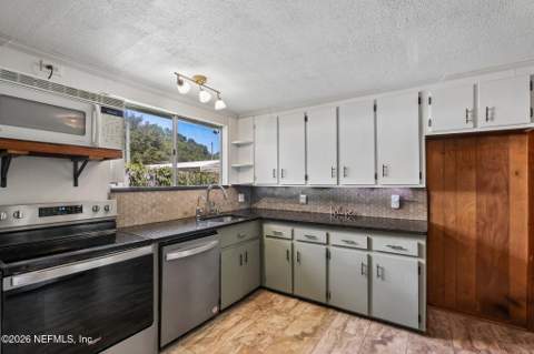 2501 Bulls Bay Highway, Jacksonville FL - photo 13 of 59