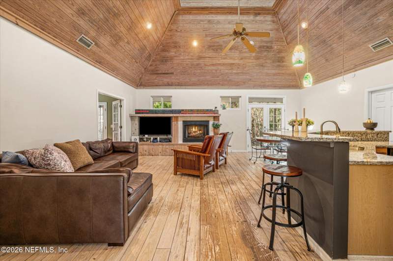 5 bedroom Single Family Residence at 1440 Corunna Street, Davis Shores, St. Augustine — photo 5