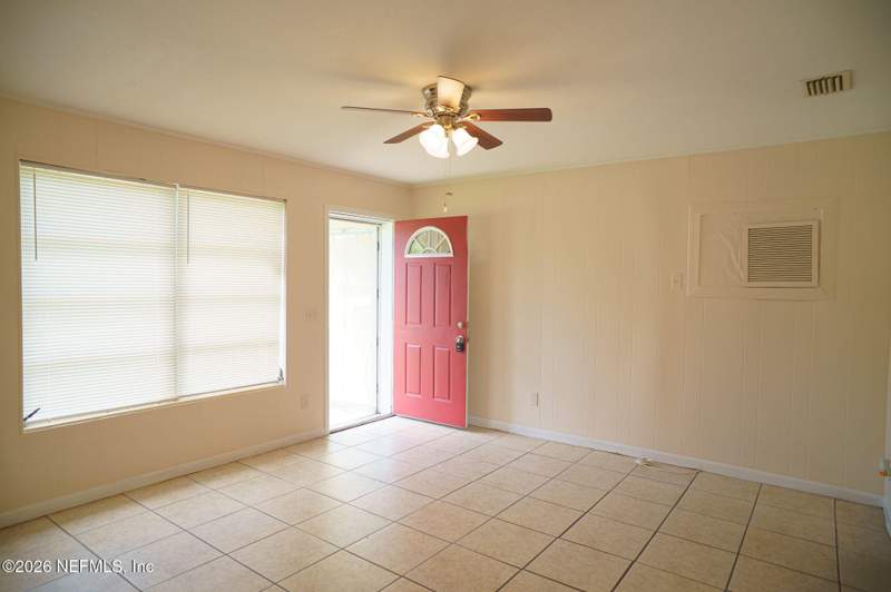 3 bedroom Single Family Residence at 3024 Dalehurst Drive, Arlington Hills, Jacksonville — photo 4