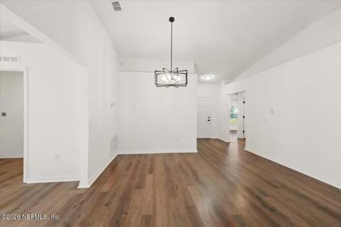 7369 Governors Park Road, Jacksonville FL - photo 7 of 28